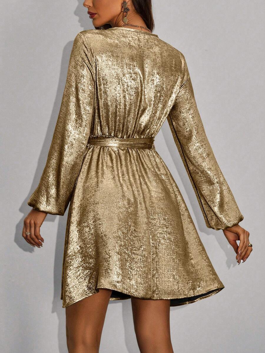 ZENZARO™ | Robe Dorée Satinée Élégante