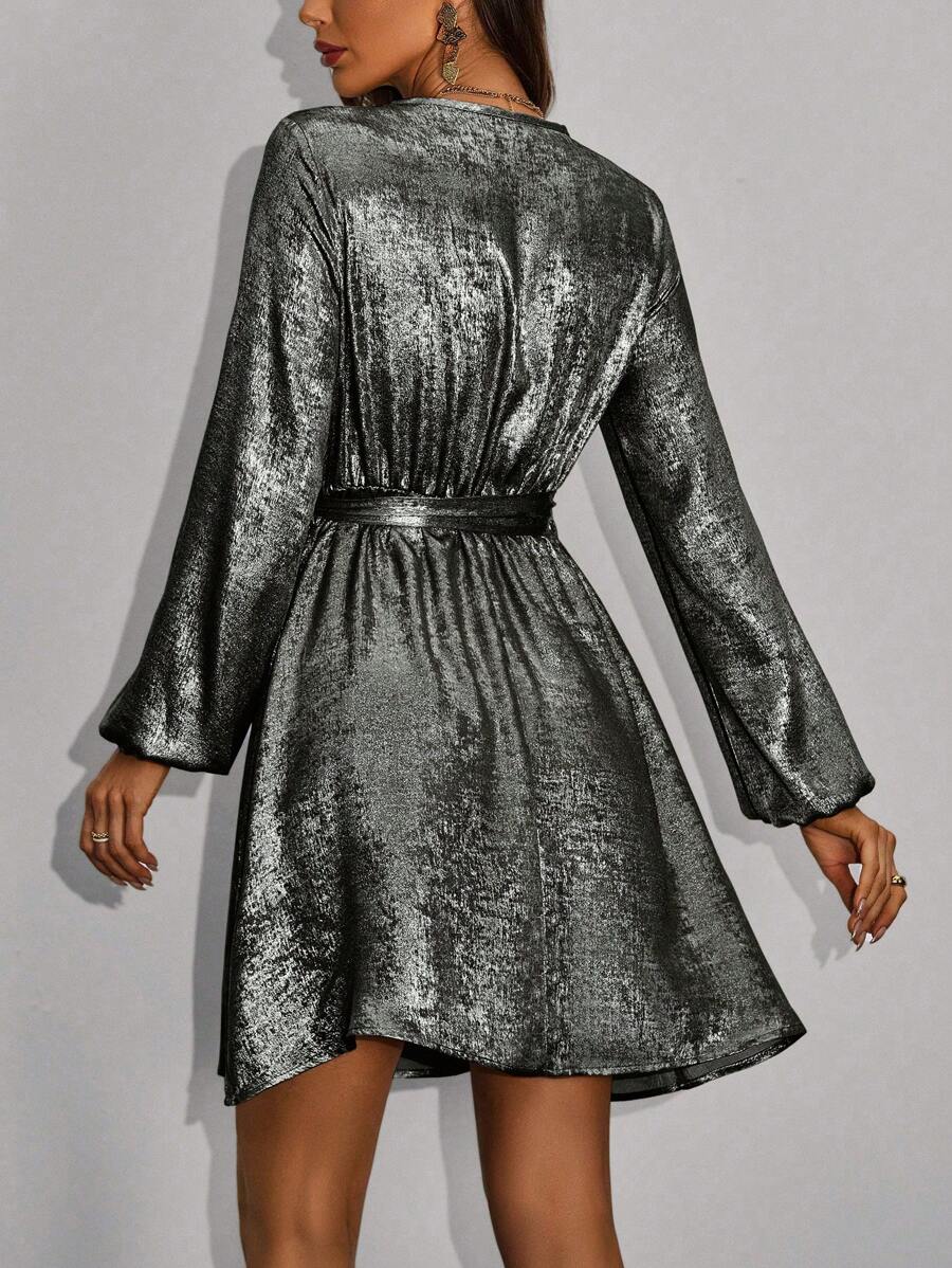 ZENZARO™ | Robe Dorée Satinée Élégante