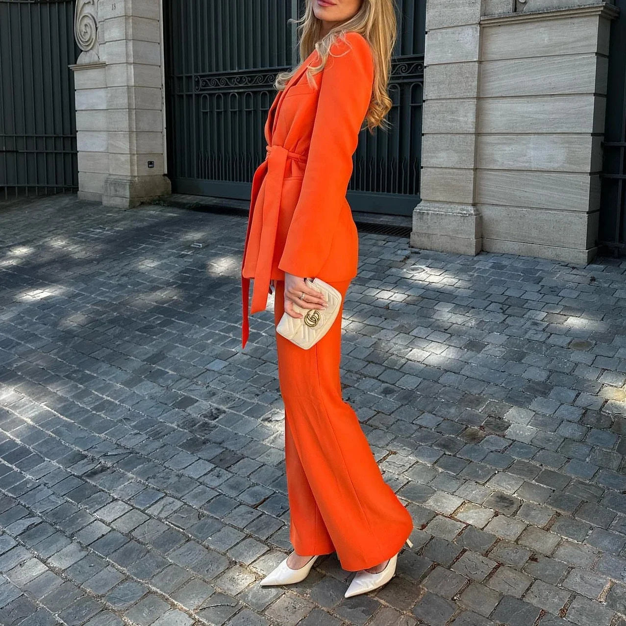 ZENZARO™ | Ensemble Tendance Femme Orange – Blazer Fluide & Pantalon Structuré