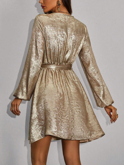 ZENZARO™ | Robe Dorée Satinée Élégante