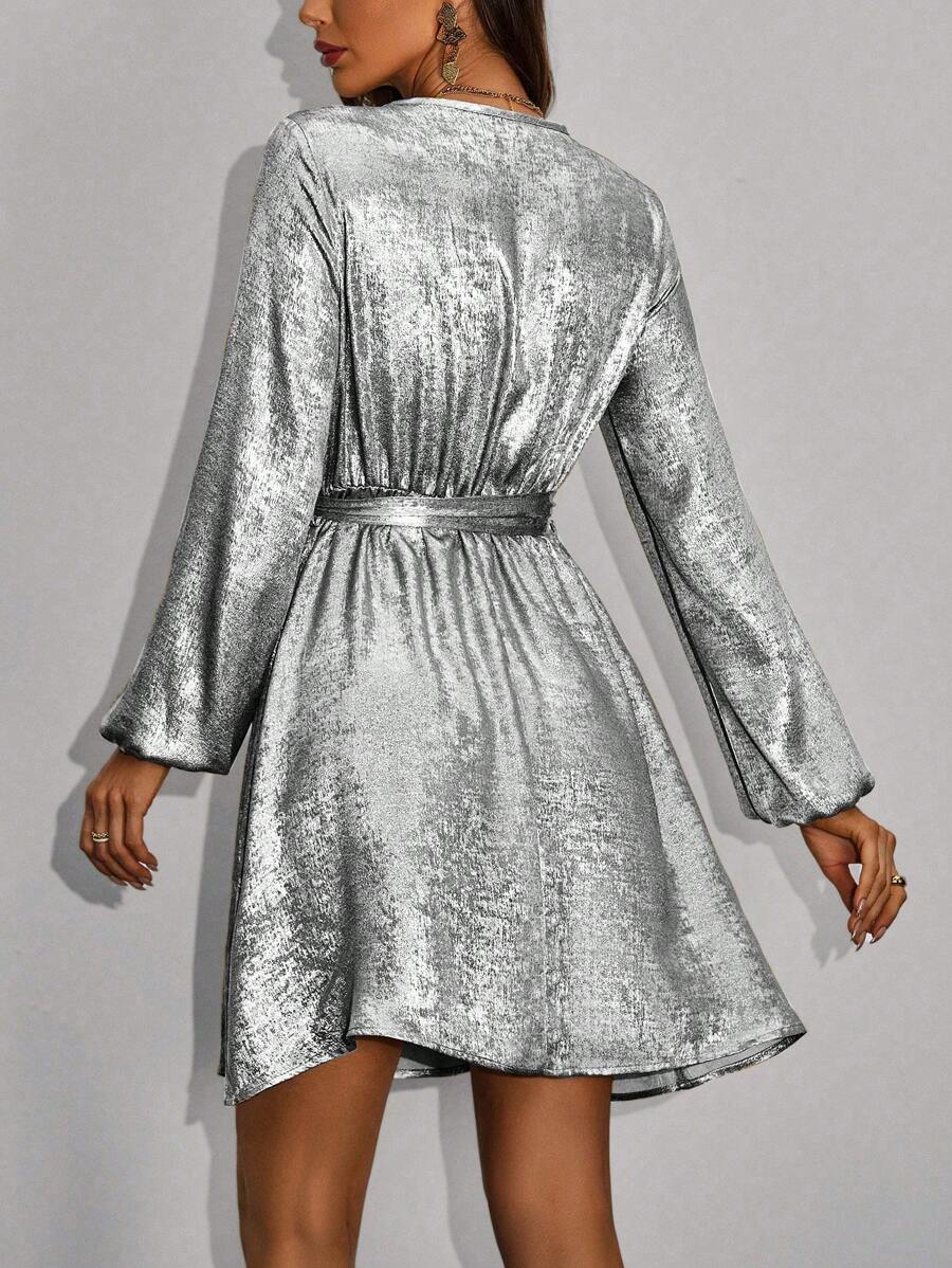 ZENZARO™ | Robe Dorée Satinée Élégante