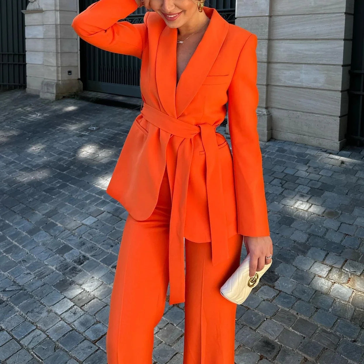ZENZARO™ | Ensemble Tendance Femme Orange – Blazer Fluide & Pantalon Structuré